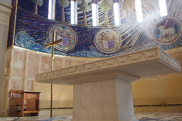 image of the altar at the Church of the Transfiguration